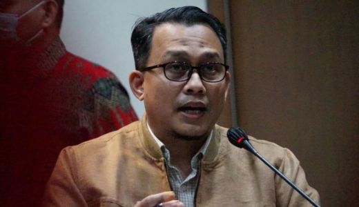 Suap Kanwil BPN Riau, 2 Orang Dicegah Perjalanan Luar Negeri - GenPI.co RIAU