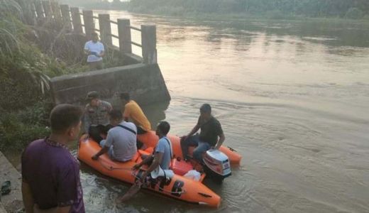 Kronologis Bocah 4 Tahun Tenggelam di Sungai Kampar, Riau - GenPI.co RIAU