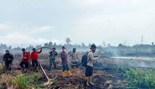 Karhutla di Riau Terjadi di Rokan Hilir, Dipadamkan Dalam 2 Hari - GenPI.co RIAU