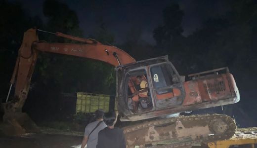 Polda Riau Bekuk 2 Pelaku Penambang Tanah Tanpa Izin di Pekanbaru - GenPI.co RIAU