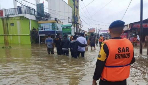Sejumlah Permukiman Terendam Akibat Bencana Banjir di Pekanbaru - GenPI.co RIAU