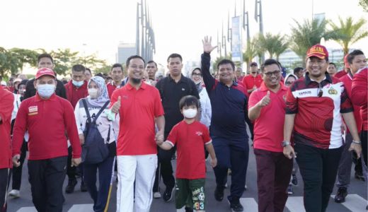 Gubernur Sulsel Bikin Ribuan Anak Buah Happy, Bilang Luar Biasa - GenPI.co SULSEL