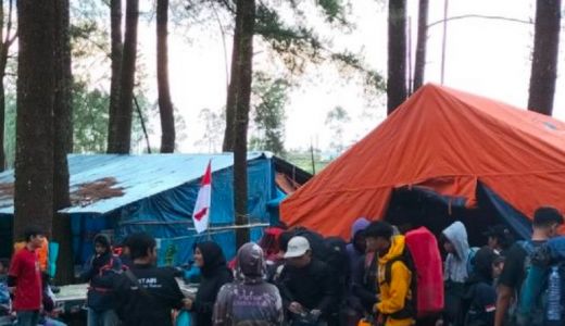 Rayakan HUT ke-77 Indonesia, 700an Pendaki Padati Gunung Bawakaraeng - GenPI.co SULSEL