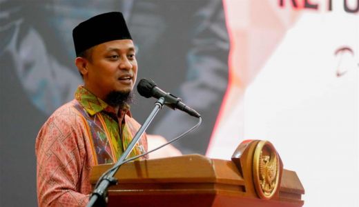 Gubernur Sulsel Bawa Pemprov Sulawesi Selatan Sabet 2 Penghargaan, Mantap! - GenPI.co SULSEL