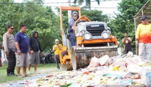 Pengusaha Diminta Tarik Produk di Pasaran, Begini Instruksi Bupati Luwu Utara - GenPI.co SULSEL