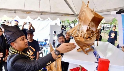Gubernur Sulsel Borong Produk Dalam Negeri di Bulukumba, Mantap! - GenPI.co SULSEL