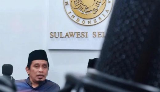 Haji Makassar Pamer 180 Gram Emas, MUI Sulsel Kecewa Berat - GenPI.co SULSEL