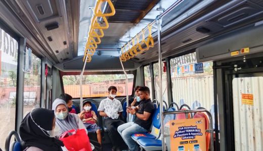 Keliling Makassar Naik Bus Trans Mamminasata, Nyaman, Gratis - GenPI.co SULSEL