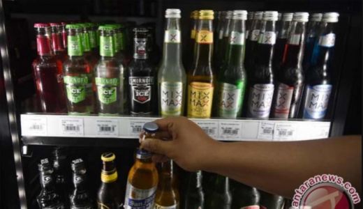Bahaya Anak-Anak Minum Alkohol, Dampaknya Lebih Parah dari Dewasa - GenPI.co SULTRA