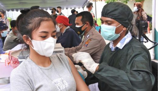 Vaksinasi Covid-19 di Kendari Sulawesi Tenggara Dihentikan - GenPI.co SULTRA