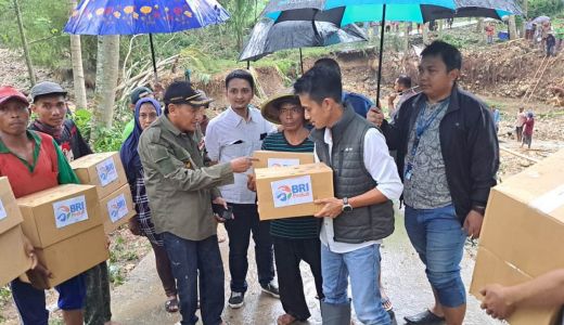 BRI Salurkan Bantuan untuk Korban Banjir Jawa Timur - GenPI.co SULTRA