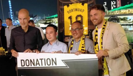 Klub Jerman Borussia Dortmund Lelang Jersi untuk Keluarga Korban Kanjuruhan - GenPI.co SULTRA