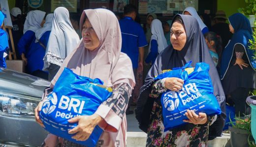 BRI Group Bagikan 128 Ribu Paket Sembako di seluruh Penjuru Negeri - GenPI.co SULTRA