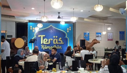 Yuk ke Teras Ramadan Hotel Claro Kendari, Bisa Makan Sepuasnya - GenPI.co SULTRA