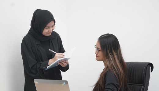 Jarang Bertemu Suami, Rahasia Wanita Karier Agar Cepat Hamil - GenPI.co SULTRA