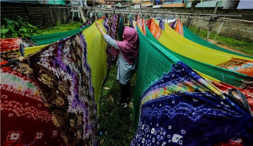 Kampung Tuan Kentang, Wisata Belanja Kain Tradisional Palembang - GenPI.co SUMSEL
