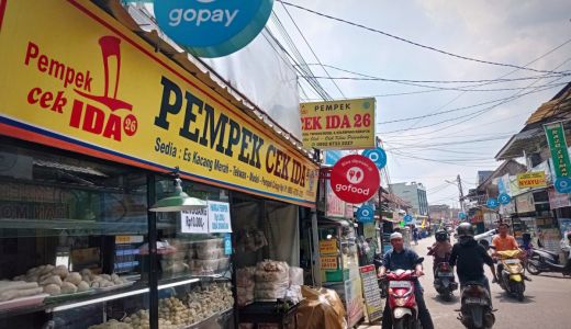 Pempek Palembang Enak Murah Bisa Dinikmati di Seluruh Indonesia - GenPI.co SUMSEL