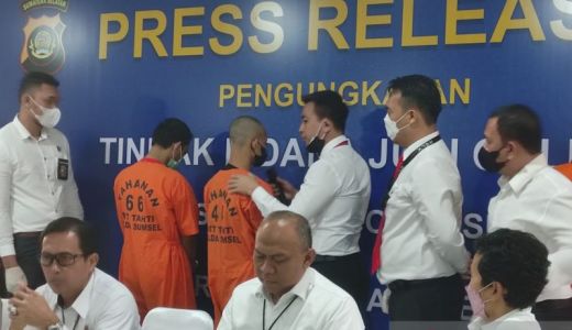 Promosikan Judi Online, 2 Pria di Sumsel Ditangkap Polisi - GenPI.co SUMSEL