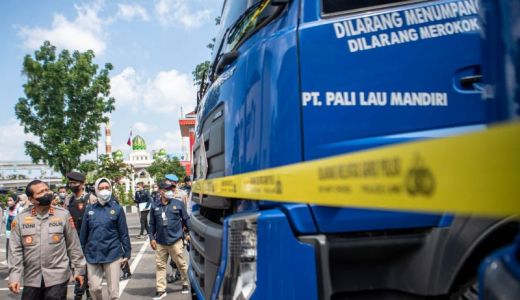 Terlibat Penimbunan BBM Ilegal, Oknum Polisi di Sumsel Bakal Dipecat - GenPI.co SUMSEL