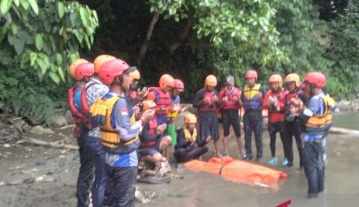 8 Hari Hanyut, Jenazah Relawan Asal Pagar Alam Berhasil Ditemukan - GenPI.co SUMSEL