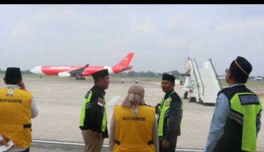 Layani Jemaah Haji, Tim Khusus Imigrasi Palembang Diterjunkan - GenPI.co SUMSEL