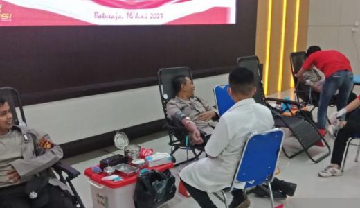 Seluruh Anggota Polres OKU Timur Diminta Rutin Donor Darah - GenPI.co SUMSEL