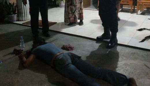 Rio Tergeletak Penuh Luka Depan Rumah Warga di Binjai - GenPI.co SUMUT