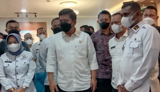 Menteri Hadi Tjajanto Tegas, Ada Pungli Saya Pecat - GenPI.co SUMUT