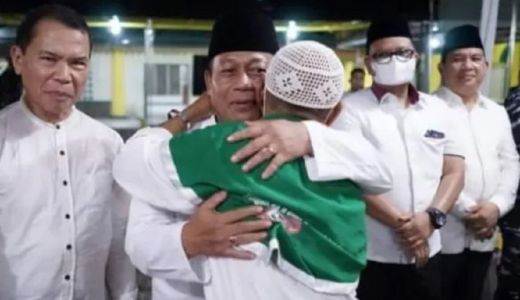 Tiba di Tanjungbalai, Jemaah Haji Disambut Salawat - GenPI.co SUMUT