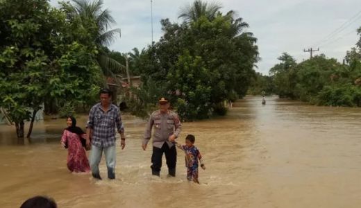 1.319 Kepala Keluarga Terdampak Banjir Langkat - GenPI.co SUMUT