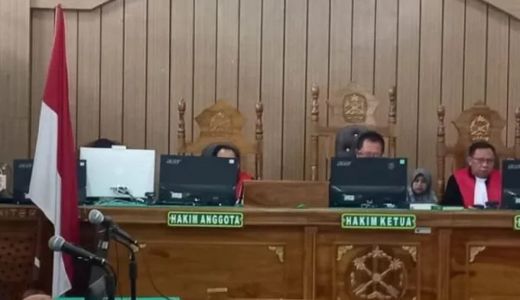 Terdakwa Korupsi Dana BOS Madina Divonis 7,5 Tahun - GenPI.co SUMUT