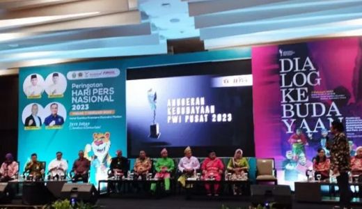 10 Bupati dan Wali Kota Terima Anugerah Kebudayaan - GenPI.co SUMUT