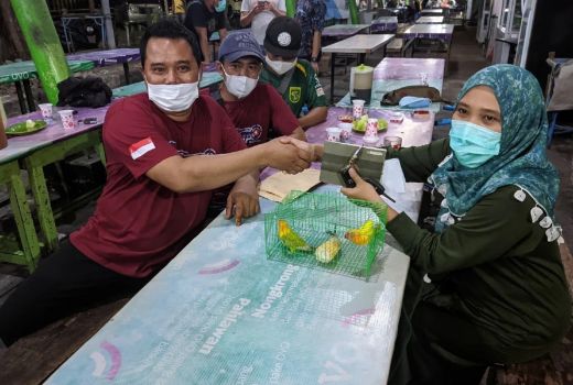 Nggak Habis Pikir, Didik Tukar Mobil Mewah dengan Love Bird - GenPI.co