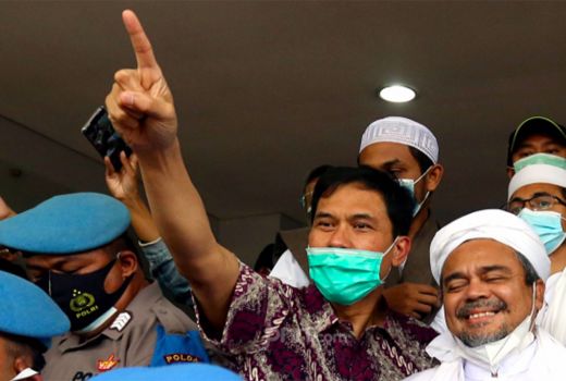 LKAB: Munarman dan Habib Rizieq Diduga Telah Dibaiat ISIS - GenPI.co