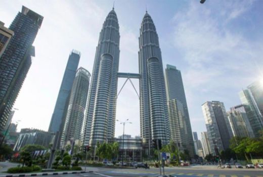Traveling Romantis ke Kuala Lumpur Bareng Doi, Catat Itinerary Untuk 3 Hari Di sini! - GenPI.co