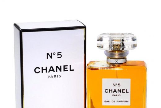 Aroma Bunga Jasmine Parfum Chanel N°5 Pancarkan Aura Star Wanita - GenPI.co