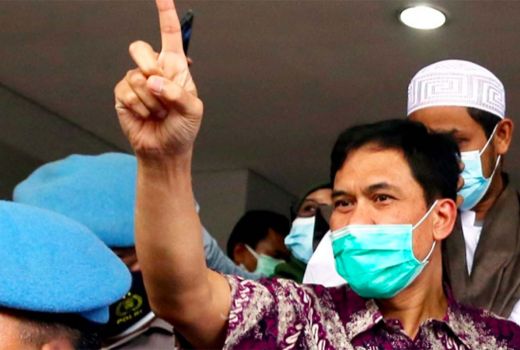 Baiat ISIS Munarman Diungkit Lagi, Novel Ungkap Pengundangnya - GenPI.co