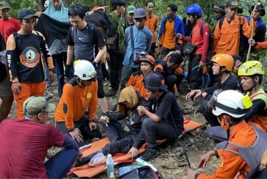 Jalur Pendakian Gunung Merapi Ditutup, TNGM: Jangan Nekat - GenPI.co