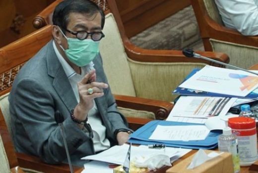 Yassona Laoly Tak Larang Masyarakat Kritik Presiden, Asalkan... - GenPI.co