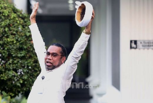Pakar Politik dan Hukum Sentil Ali Ngabalin, Isinya Menohok - GenPI.co