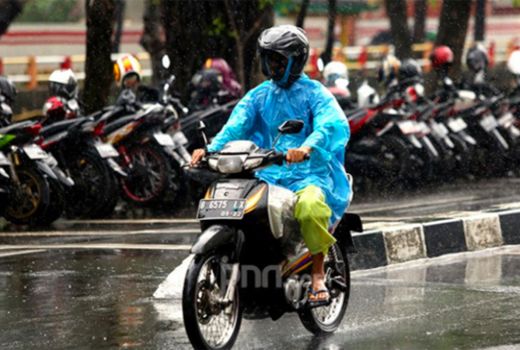 SIM C Dibagi Jadi 3 Kategori Mulai Agustus, Nih Penjelasannya! - GenPI.co