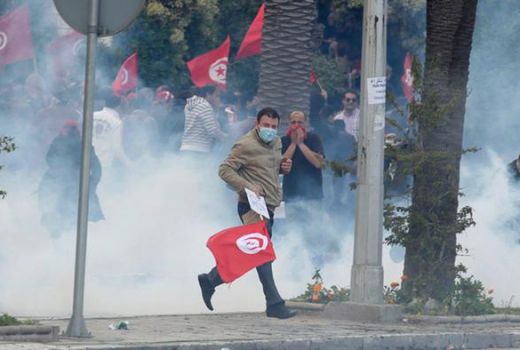 Merinding, Protes Tunisia Makin Meluas, Polisi di Mana-mana - GenPI.co