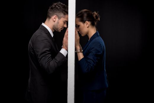 Pentingnya Bersikap Terbuka agar Hubungan Cinta Dapat Terjalin Kuat - GenPI.co