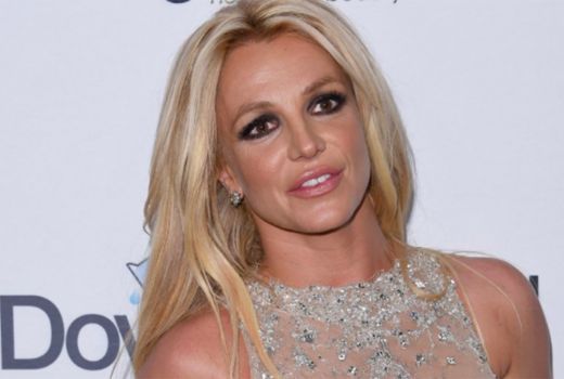 Berita Duka, Britney Spears Mengalami Keguguran - GenPI.co