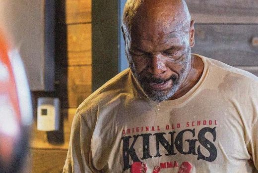 Mike Tyson Beri Pengakuan Gila soal Kematian Ibu, Tak Disangka - GenPI.co