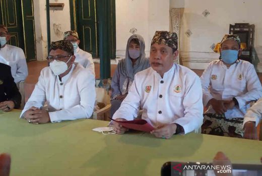 Rebutan Takhta, Keluarga Kasepuhan Cirebon Buka Opsi Jalur Hukum - GenPI.co