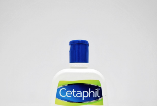 Cetaphil Gentle Skin Cleanser Hempas Jerawat Dari Akar - GenPI.co