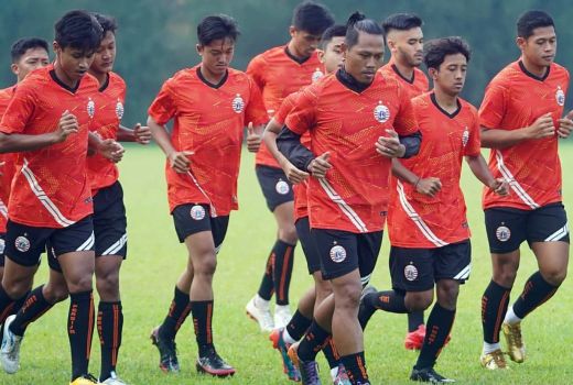 Ada Kabar Bahagia Khusus Warga DKI, Persija Ketiban Durian Runtuh - GenPI.co