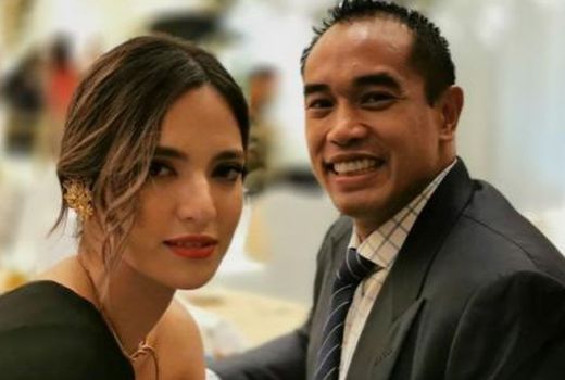 Nia Ramadhani & Ardi Bakrie Tak Ikut Jumpa Pers, Kata Pengamat... - GenPI.co
