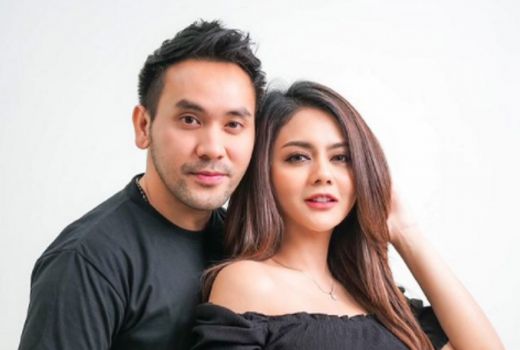 Deretan Gaya Favorit Artis saat Begituan, Jenita Janet Bikin Lemas - GenPI.co